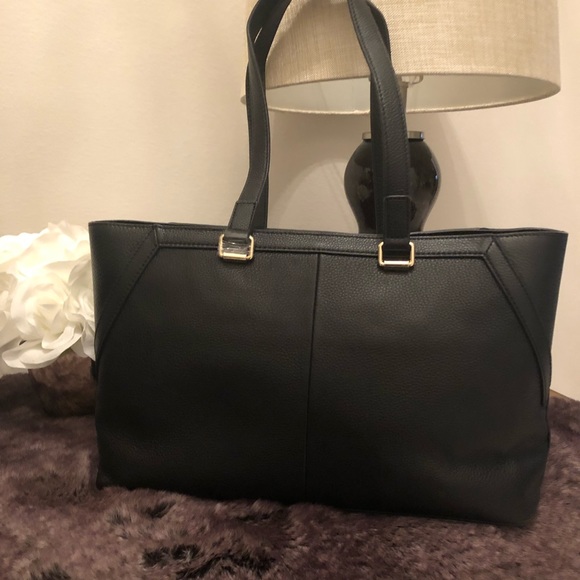 NEW WITH TAGS LOVE MOSCHINO BORSA GENUINE LEATHER BLACK STUD SHOULDER BAG - Picture 3 of 6